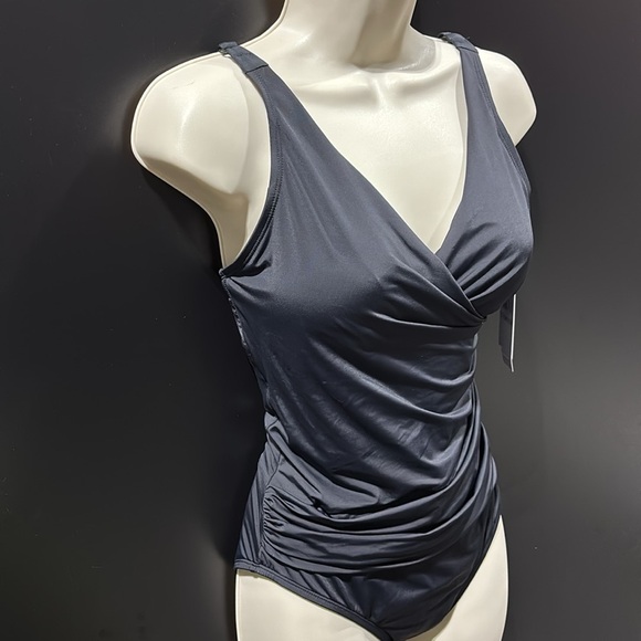 Jantzen Tummy Control,smoothing,deep V-neck,draped,full coverage,cups,adjustable - Picture 2 of 12